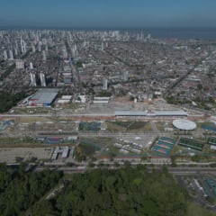 O plano de mobilidade prevê o uso de mais de 240 ônibus com rotas exclusivas para transportar os participantes ao Parque da Cidade