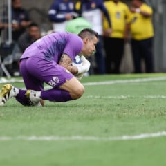 Fábio, o interminável, fez história. FOTO: LUCAS MERÇON / FLUMINENSE F.C.