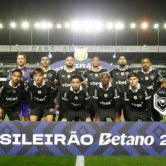 No primeiro jogo após a eliminação da Libertadores, o Botafogo venceu o Juventude, por 3 a 1, de virada, no estádio Alfredo Jaconi, em Caxias do Sul