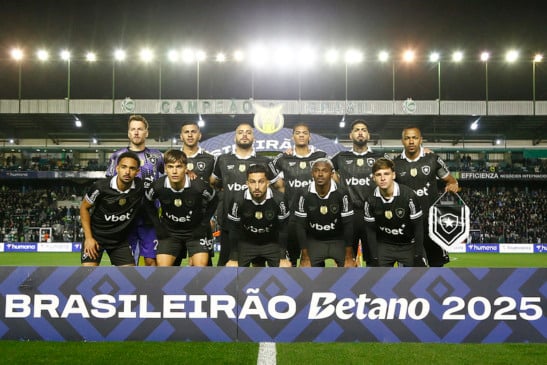 No primeiro jogo após a eliminação da Libertadores, o Botafogo venceu o Juventude, por 3 a 1, de virada, no estádio Alfredo Jaconi, em Caxias do Sul
