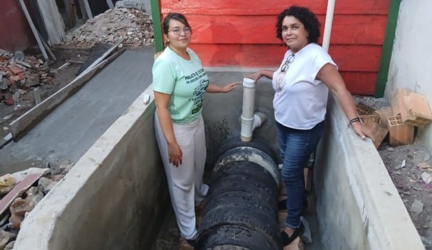 Professora Myrian, coordenadora do Projeto SBN, durante o processo de construção. Crédito: Divulgação UFPA