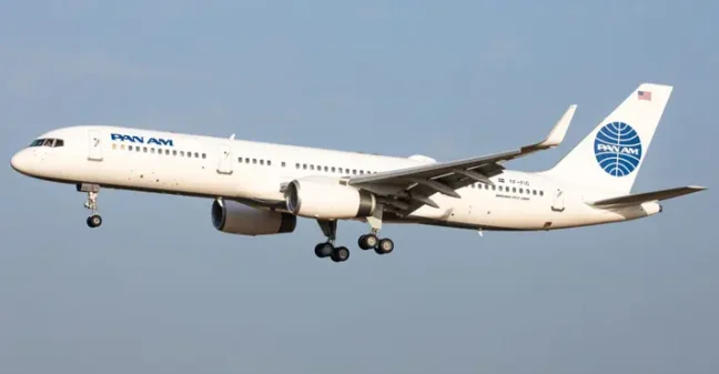 Um avião da Força Aérea dos Estados Unidos, sem identificação visível, aterrissou no Aeroporto Internacional de Guarulhos, na Grande São Paulo