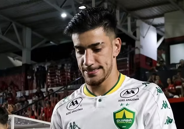 pedrinho, conhecido pelo talento e por episódios polêmicos, deve fechar com o remo