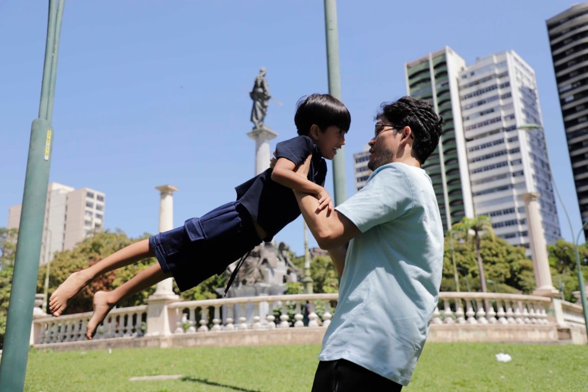 Famílias aproveitaram o domingo ensolarado com piqueniques, brincadeiras e momentos de afeto.