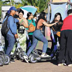Projeto piloto disponibiliza 600 patinetes elétricos na cidade Foto: Wagner Almeida 