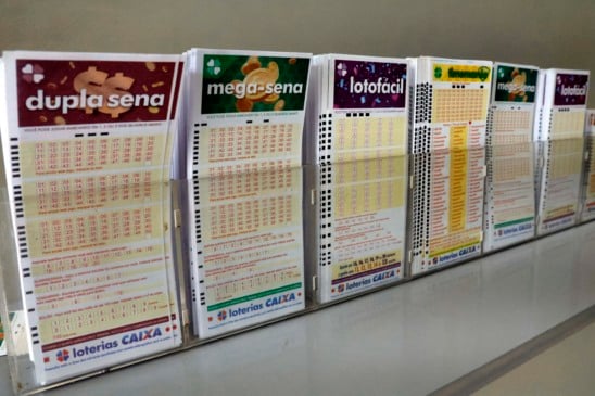 Confira os números do concurso 6811 da Quina e saiba como jogar, prazos e prêmios. Participe e concorra a R$ 1,4 milhão no próximo sorteio!