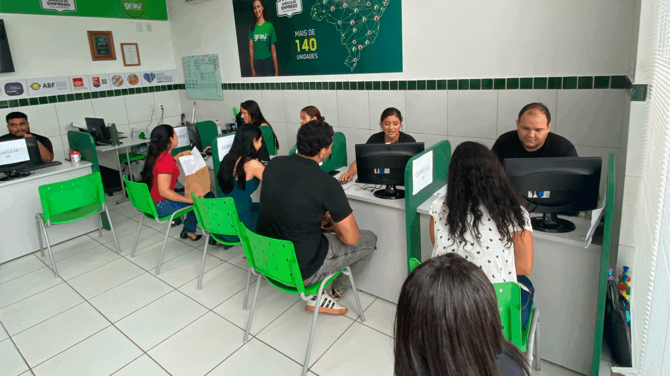 Além de vagas de emprego e estágio, os visitantes poderão participar de serviços gratuitos, promovidos pelo Grau Técnico Marabá.