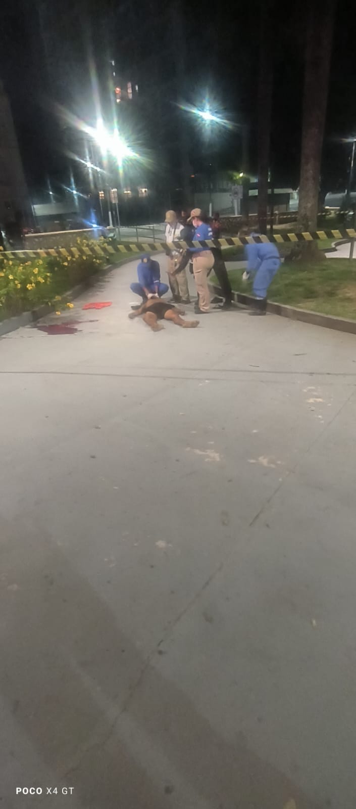 Flanelinha é morto a tiros na frente da Praça dos Pescadores, em Belém Flanelinha é morto a tiros na frente da Praça dos Pescadores, em Belém
