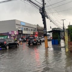 Imagens de câmeras de segurança teriam identificado o autor do disparo.