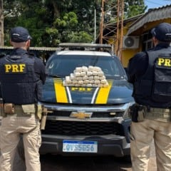 PRF apreende 28 kg de maconha em carro abandonado na BR-316, em Castanhal