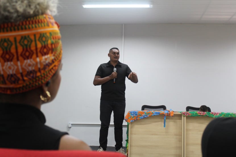 Gustavo Cardoso, estudante quilombola, durante a assembleia da ADQ. Foto: Divulgação