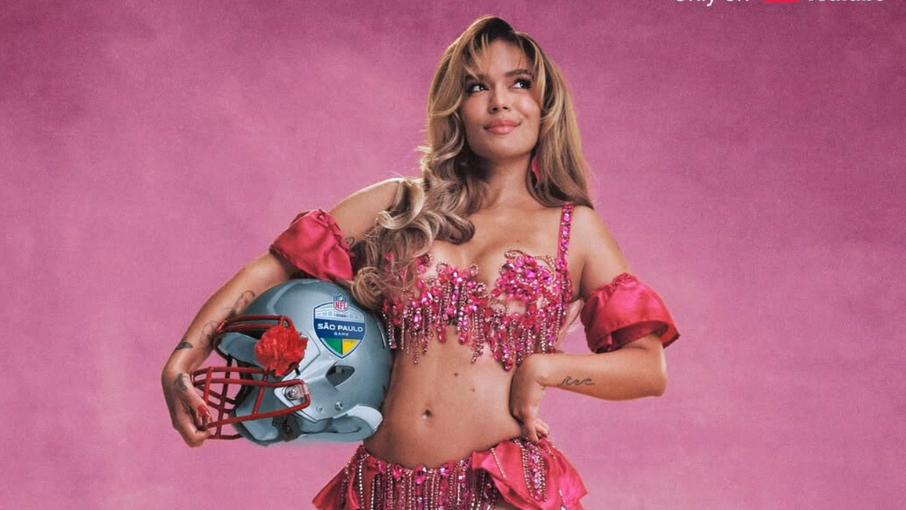 A cantora colombiana Karol G fará um show durante intervalo de jogo de futebol americano da NFL em São Paulo, em 5 de setembro.
