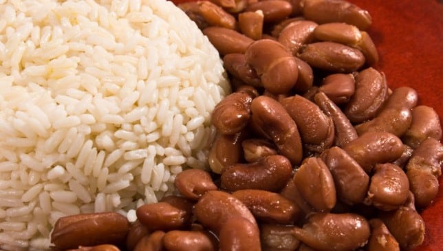 Preços do feijão e arroz recuam mais de 20% em Belém