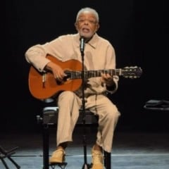 Gilberto Gil homenageia Preta Gil em show emocionante; veja!