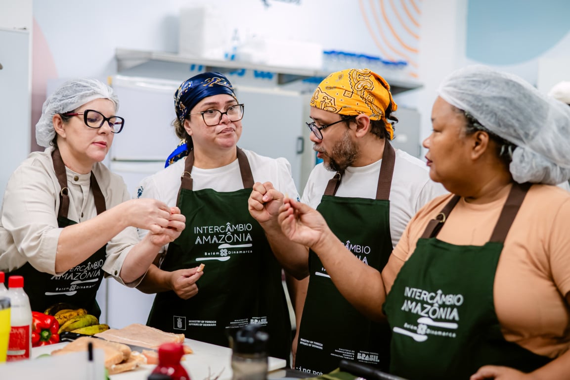 O entusiasmo e a emoção tomaram conta
dos profissionais locais que, pela primeira vez, tiveram a chance de compartilhar
experiências com chefs de outros países. 