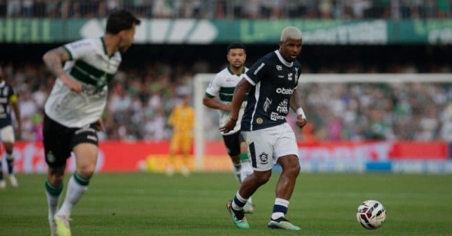 Desempenho azulino está cada vez pior e a paciência da torcida está no fim - Foto: Raul Martins/Remo