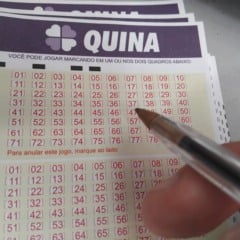 Confira os números sorteados da Quina no concurso 6799 e saiba como apostar para ganhar prêmios significativos.