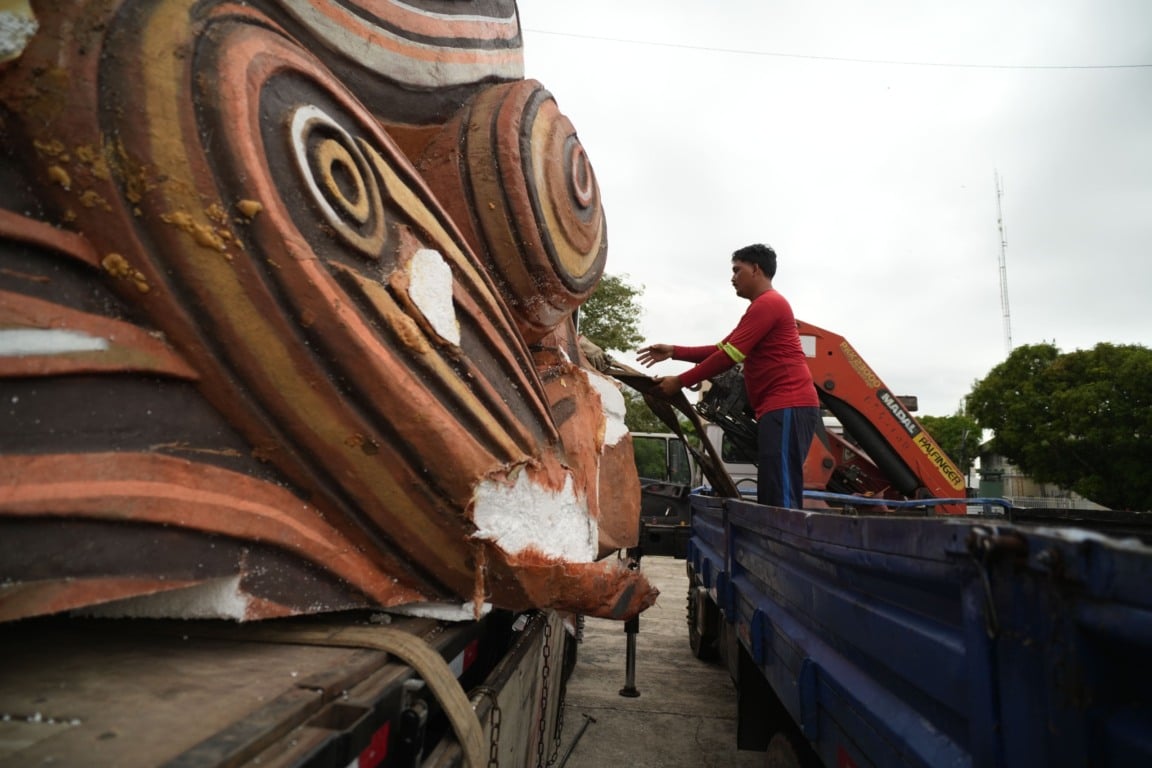 As peças agora ganham uma nova vida e, depois da Freezone, serão doadas para escolas de samba de Belém. Foto: Divulgação