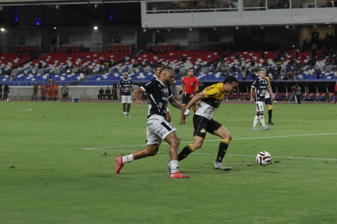 Remo domina, perde chances e sofre castigo no fim contra o Criciúma