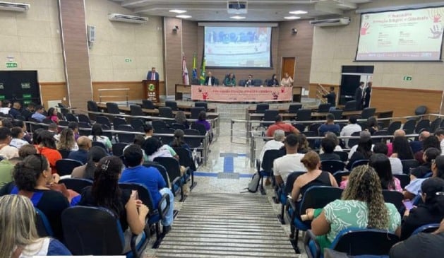 II Seminário - Proteção Integral e Cidadania: Garantindo Direitos para Crianças e Adolescentes em Situação de Rua e Trabalho Infantil
