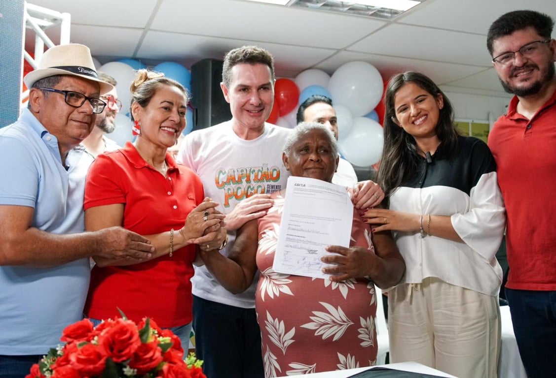 Dona Apolinária Oliveira foi uma das beneficiadas com as novas moradias contratadas em Capitão Poço. Foto: Lucas Lima.