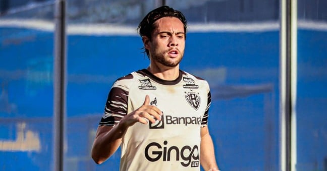 O volante retorna ao time após se recuperar de lesão - Foto: Matheus Vieira/PSC