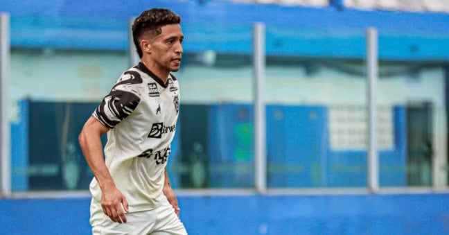 Marlon garante que jogadores se cobram bastante para sair do Z4 da competição - Foto: Matheus Vieira/PSC