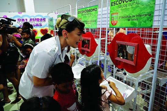 Comando Militar do Norte realizou a ação cívico-social fluvial, que beneficiou pessoas com consultas médicas, exames, vacinação, odontologia, distribuição de medicamentos e emissão de documentos
