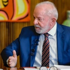 O governo Lula (PT) anuncia nesta quarta-feira (13) o plano de contingência para amparar empresas afetadas pela sobretaxa de 50% imposta a produtos brasileiros pelo presidente dos Estados Unidos, Donald Trump.