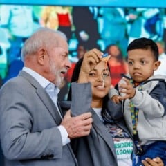 O governo federal entregou 1.876 unidades do Minha Casa, Minha Vida para a população de seis cidades brasileiras.