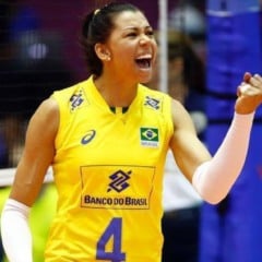 Carolana anuncia aposentadoria da Seleção Brasileira de Vôlei: "Alguns ciclos precisam se encerrar para outros começarem"