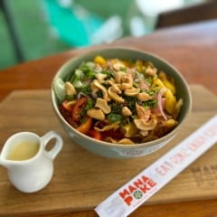 Rede de comida havaiana Mana Poke chega em Belém e abre a primeira franquia na Região Norte