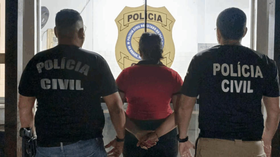Ela foi detida na última sexta-feira (22) no bairro da Cabanagem onde mantinha um cachorro em um pátio preso a uma corrente. Foto: Divulgação
