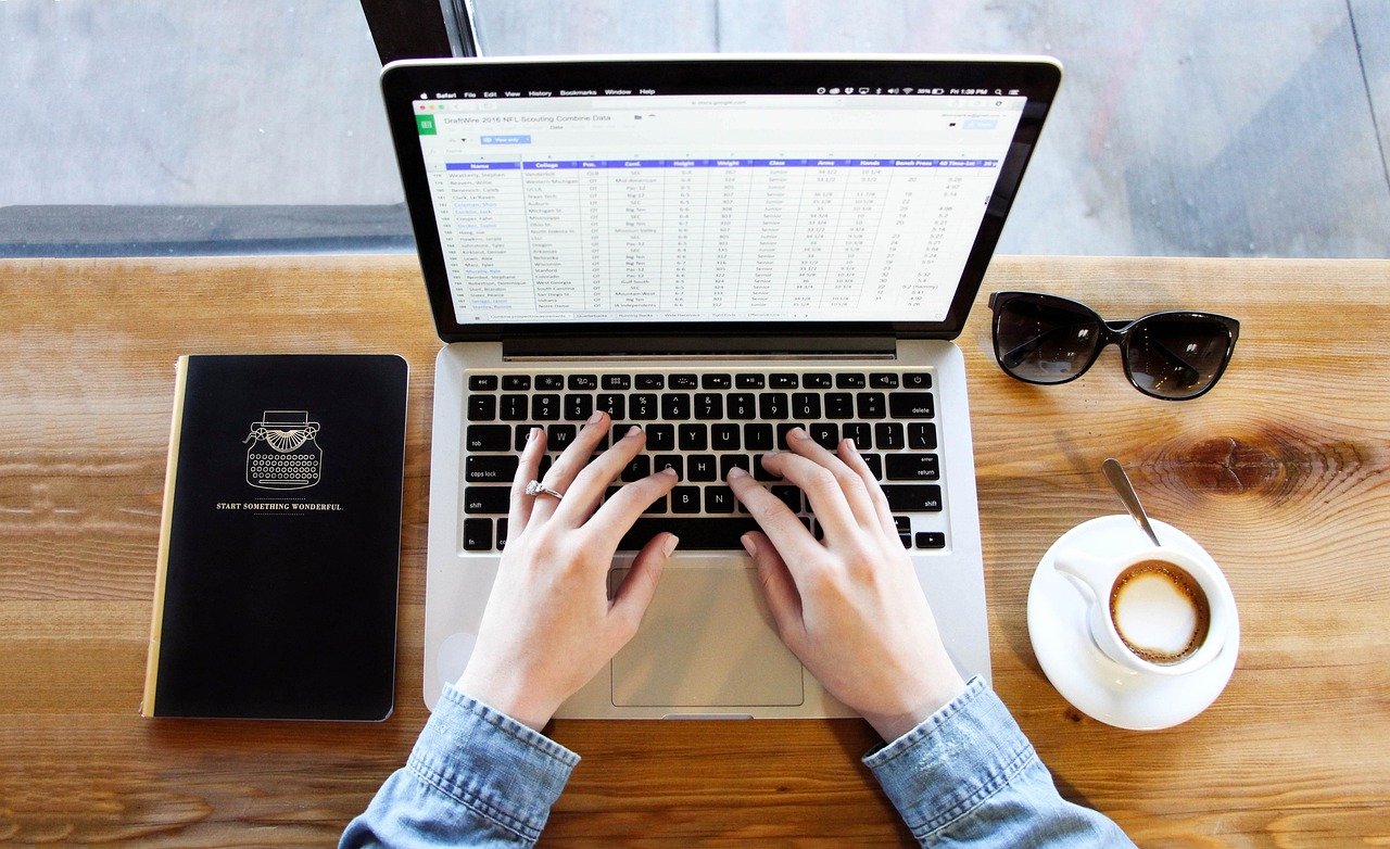 Nos dias 9 e 10 de setembro, será realizada uma nova edição da Feira Virtual Emprega Programas de Entrada, um evento 100% online e gratuito