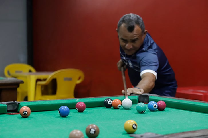 É claro que não pode faltar a tradicional mesa de sinuca, como no Bar do Ary, no bairro de São Brás
FOTOS: MAURO ÂNGELO