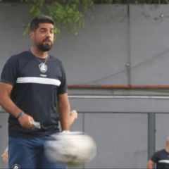António Oliveira dá treino normal no Baenão. Foto: Reprodução