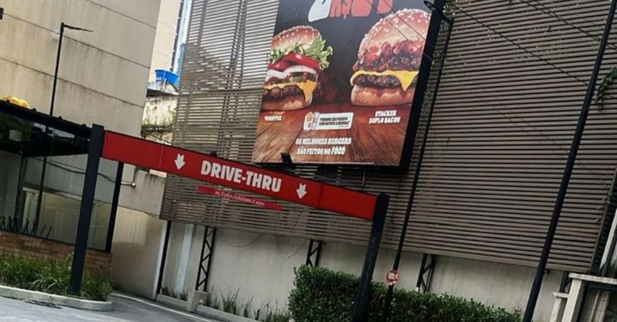 Burger King de Nazaré é alvo de denúncia por odor intenso