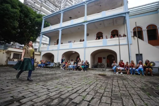 a Oficina “Podcast com foco em Contação de Histórias”, que será realizada de 08 a 12 de setembro, no Laboratório Maker da Casa da Linguagem, em Belém. Foto: Divulgação