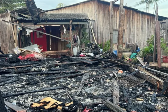 Ao todo, oito famílias foram atingidas pelo incêndio ocorrido no bairro do Tapanã, em Belém