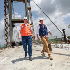 Com mais de 90% das obras executadas, a estrutura moderna vai reorganizar o trânsito, facilitando o deslocamento dos moradores e fortalecendo o turismo
