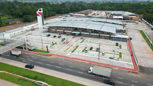São 150 vagas para estudantes estagiarem na orientação de passageiros nas estações e terminais do BRT Metropolitano