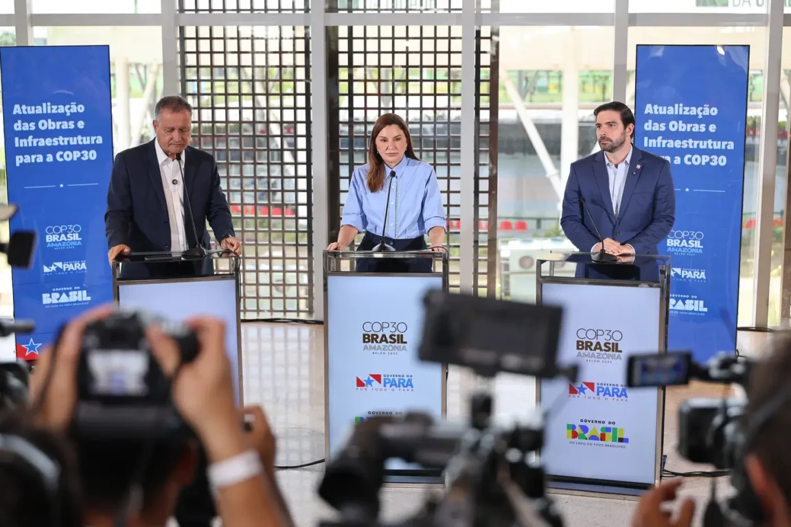 a vice-governadora do Pará, Hana Ghassan, o ministro da Casa Civil, Rui Costa, e o prefeito de Belém, Igor Normando, apresentaram, nesta quarta-feira (24), o balanço de países já confirmados pela ONU. Foto: Marco Santos/Agência Pará