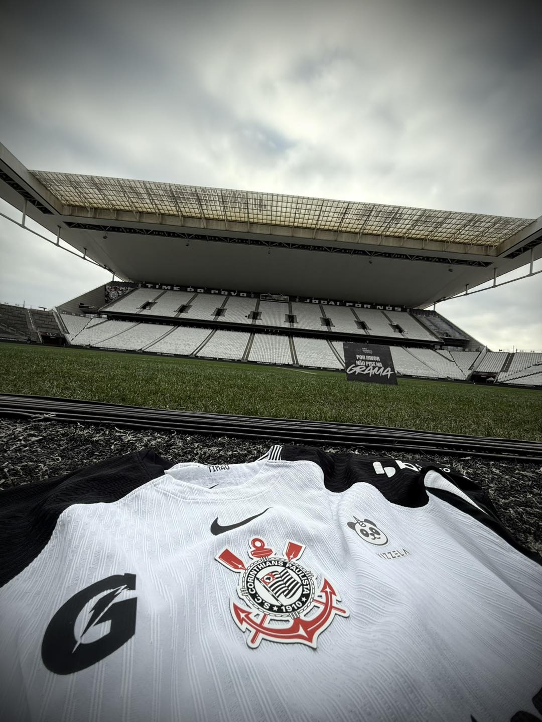 O campeão brasileiro feminino de futebol de 2025 será definido neste domingo (14), a partir das 10h30 (horário de Brasília), na Neo Química Arena