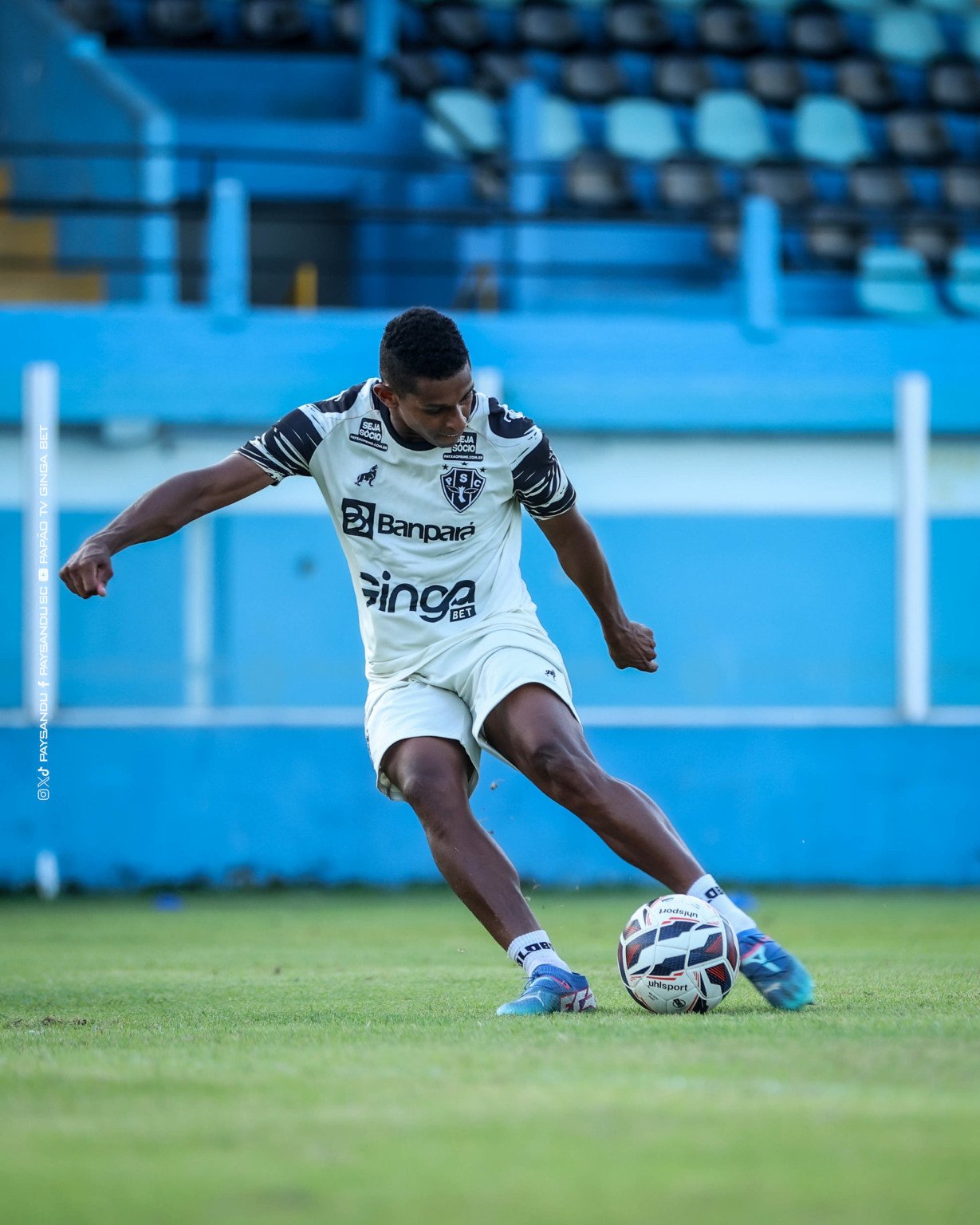O jogo é decisivo, um confronto de 6 pontos. O PSC precisa vencer para quebrar a sequência negativa das últimas sete rodadas e sair última colocação