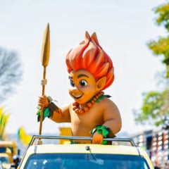 O Curupira, figura lendária do folclore brasileiro conhecida por proteger as florestas, foi anunciado como mascote oficial da COP30