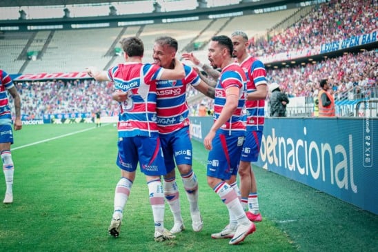 Fortaleza vence Vitória por 2 a 0 no Brasileirão e continua na luta contra o rebaixamento. Confira os detalhes da partida e próximos desafios.