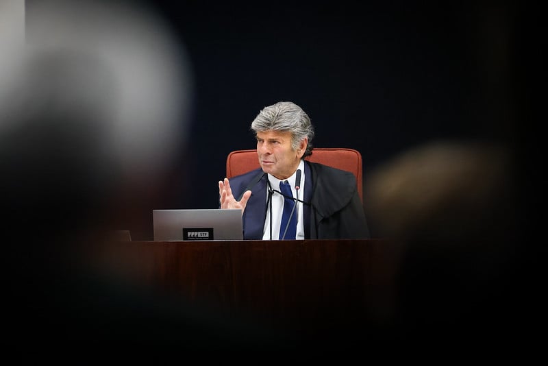 Fux vota pela anulação do processo contra Bolsonaro no STF