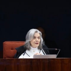 A abertura oficial foi realizada na noite desta segunda-feira (15), com a presença do governador Helder Barbalho, da vice-governadora Hana Ghassan e da presidente do TSE, ministra Cármen Lúcia, que fez a conferência inaugural com o tema "Democracia e Eleições: Questões Atuais".