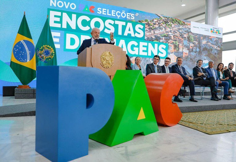 O presidente Luiz Inácio Lula da Silva participou, nesta quinta-feira (18/9), no Palácio do Planalto, do anúncio dos resultados do Novo PAC Seleções para drenagem urbana e contenção de encostas.