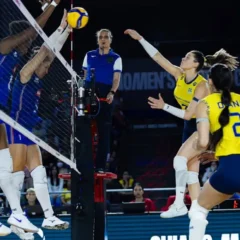 O duelo vale vaga na semifinal e promete mais um confronto equilibrado, reeditando partidas recentes entre as duas equipes.